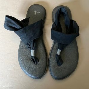 Sanuk sandals